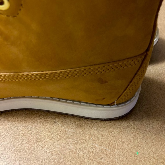 TIMBERLAND - Picture 6 of 8